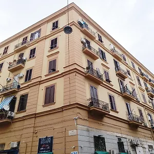 Da Ary Colorful Bed & Breakfast Napoli